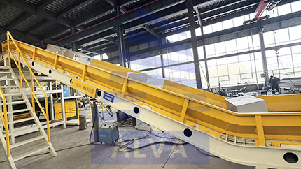 ناقل سلسلة السحب