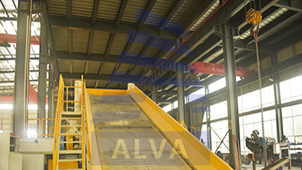 ناقل المئزر