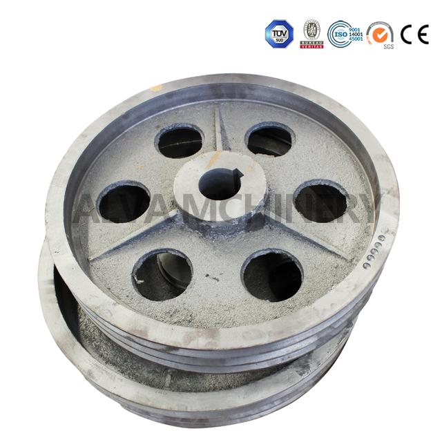 Crushing machinery pulley