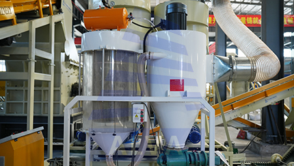 Przemysłowy odkurzacz workowy pulsacyjny