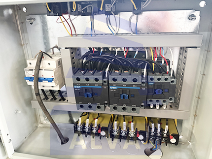 Plastic scrap tipper hopper feeder